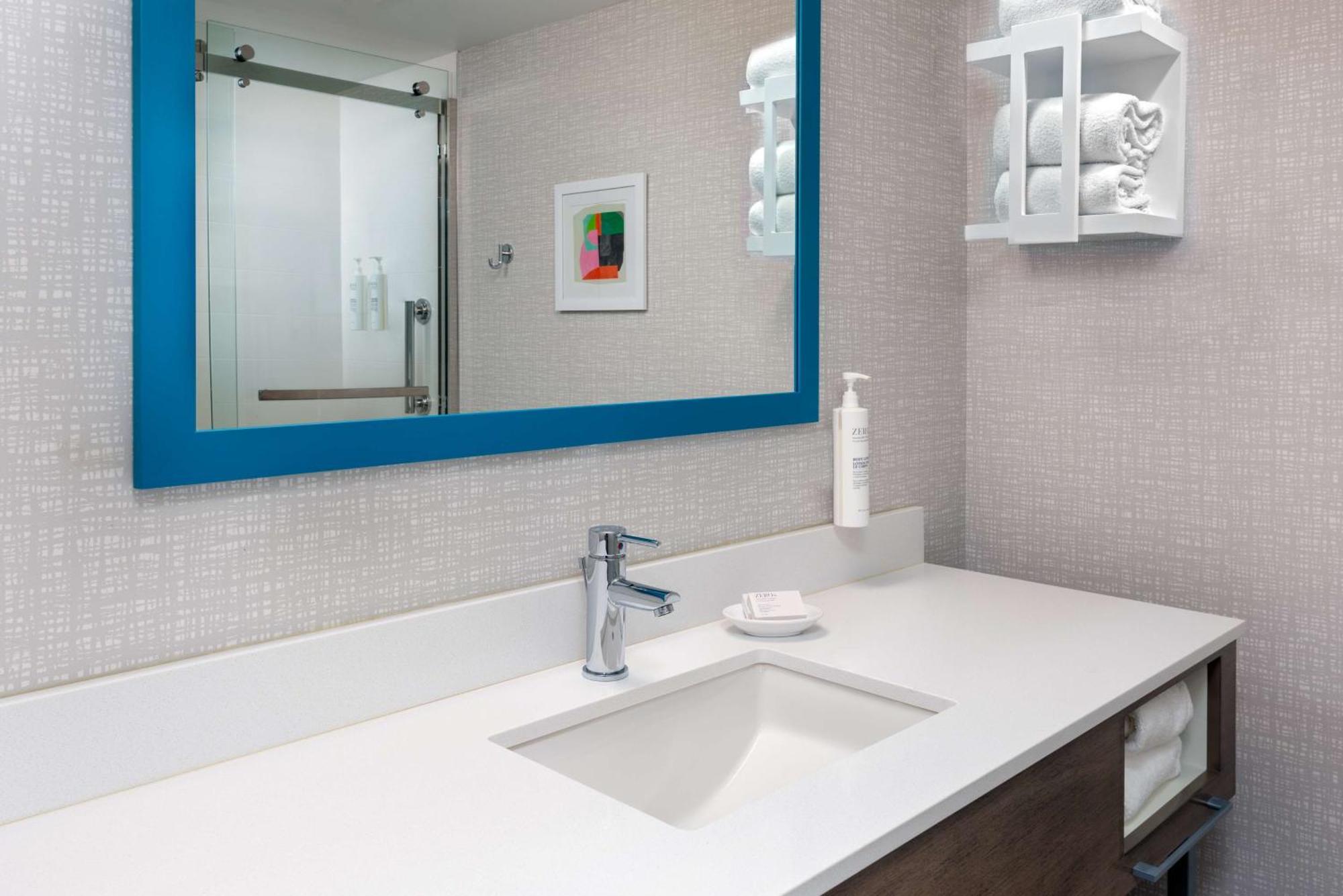 Hampton Inn Hartford Airport Windsor Locks Eksteriør billede
