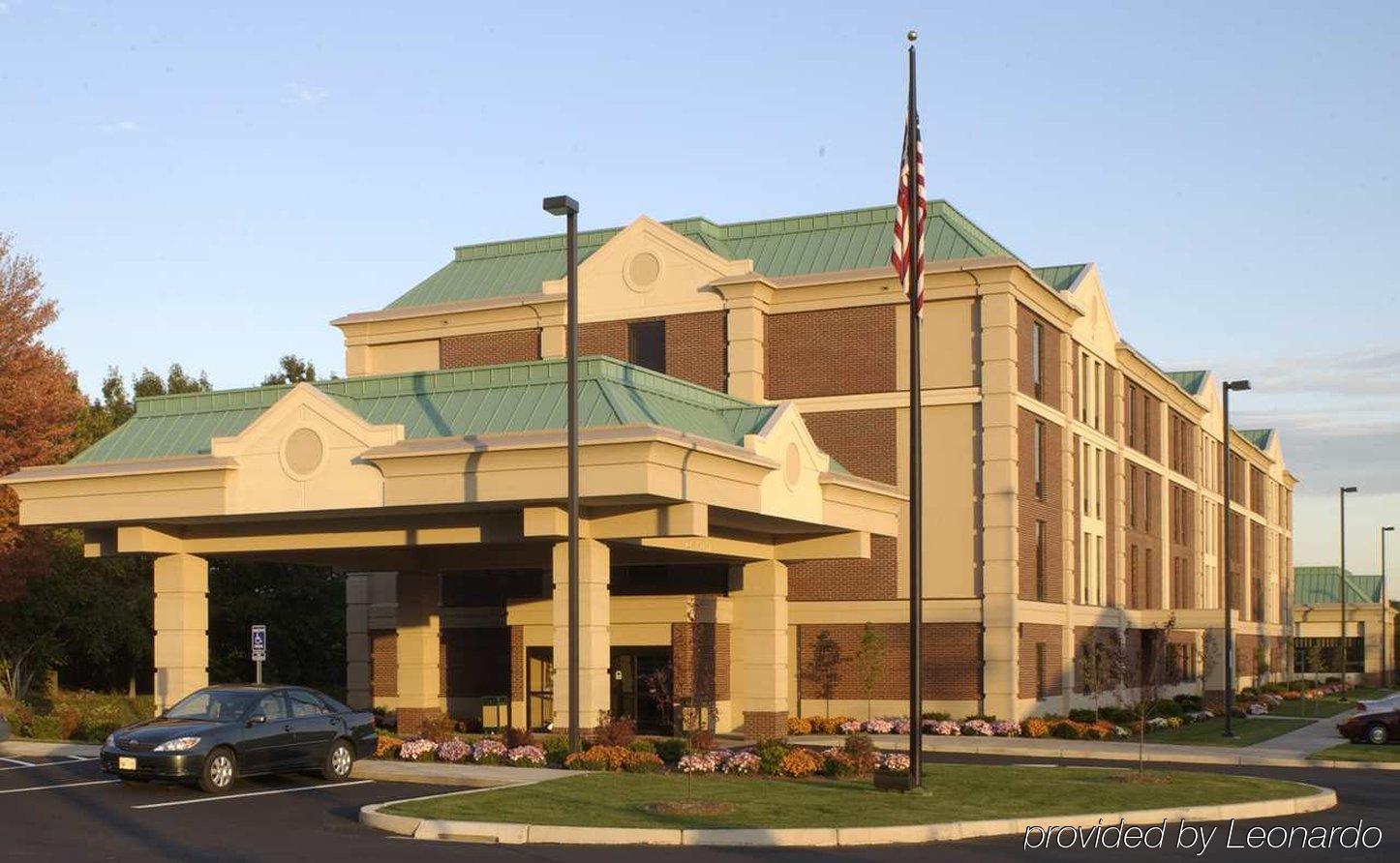 Hampton Inn Hartford Airport Windsor Locks Eksteriør billede